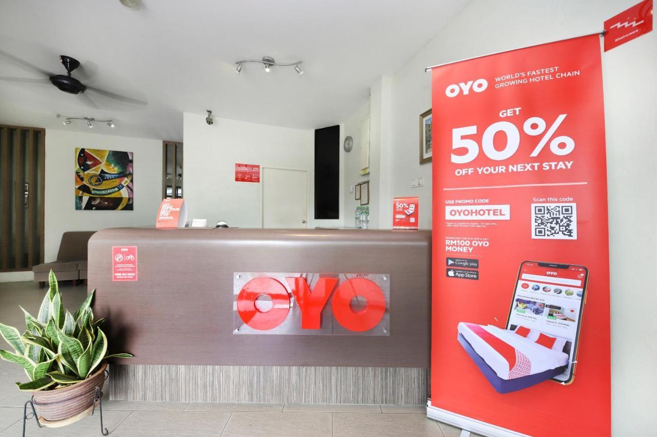 Oyo 44034 Furama Lodging House Kuching Dış mekan fotoğraf