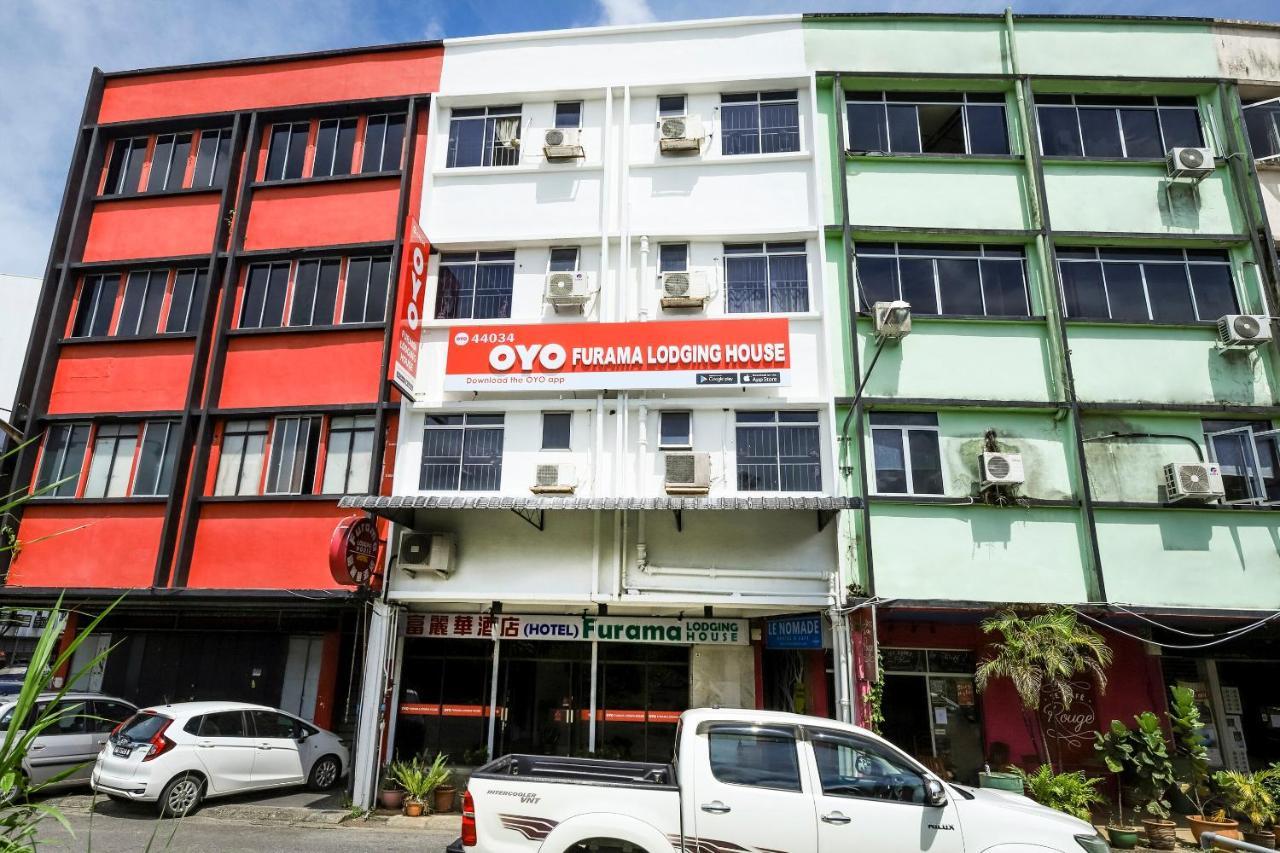 Oyo 44034 Furama Lodging House Kuching Dış mekan fotoğraf