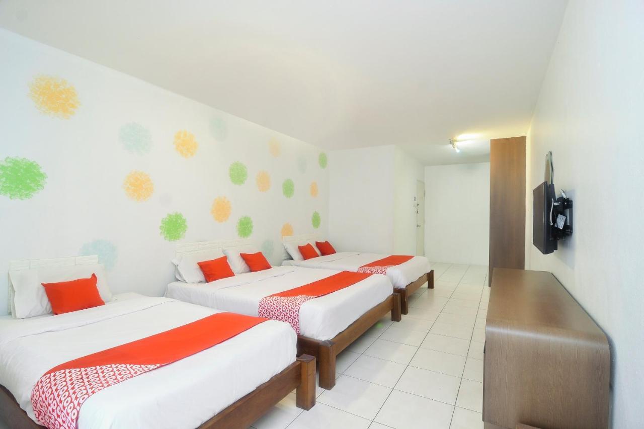 Oyo 44034 Furama Lodging House Kuching Dış mekan fotoğraf