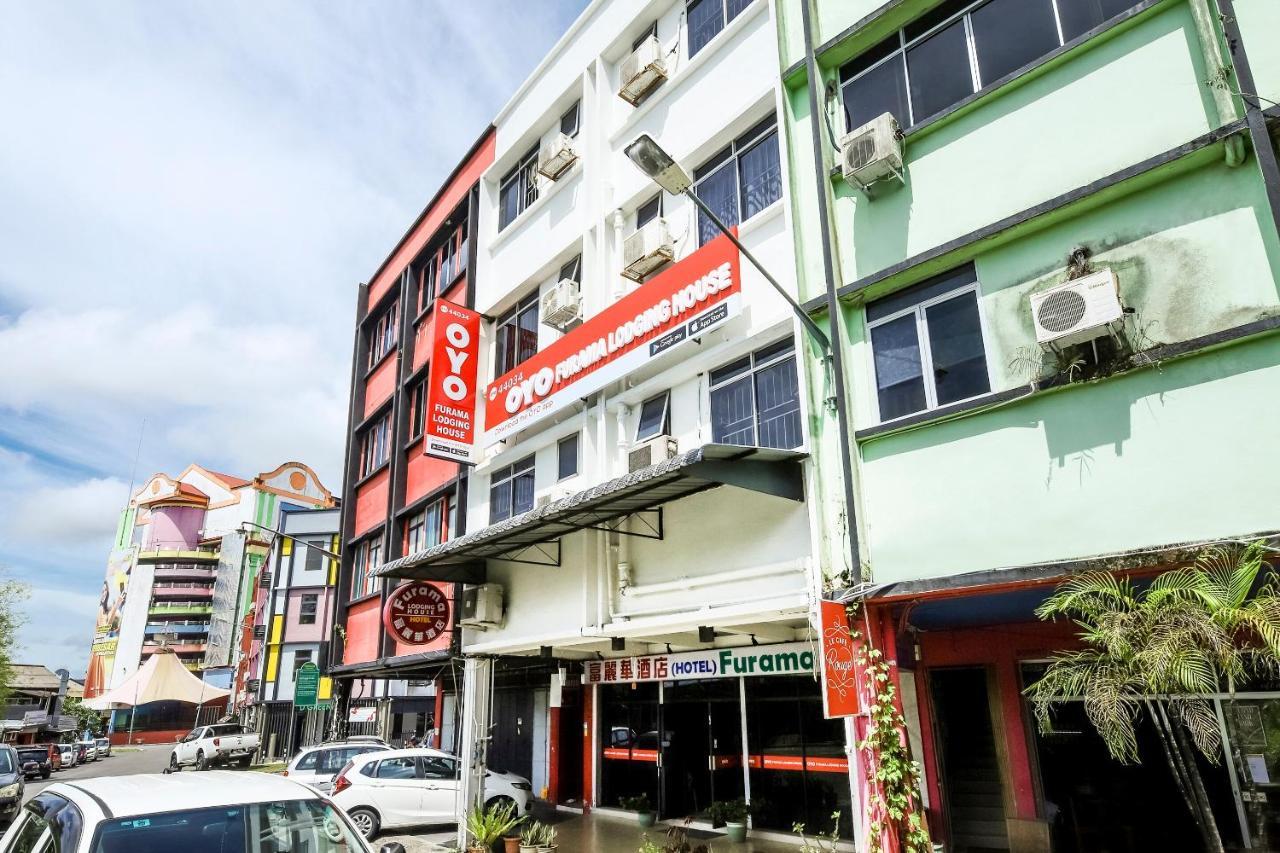 Oyo 44034 Furama Lodging House Kuching Dış mekan fotoğraf