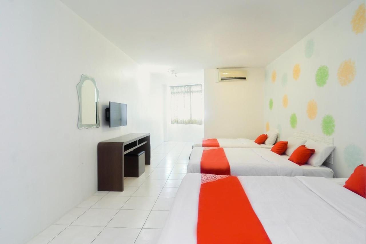 Oyo 44034 Furama Lodging House Kuching Dış mekan fotoğraf