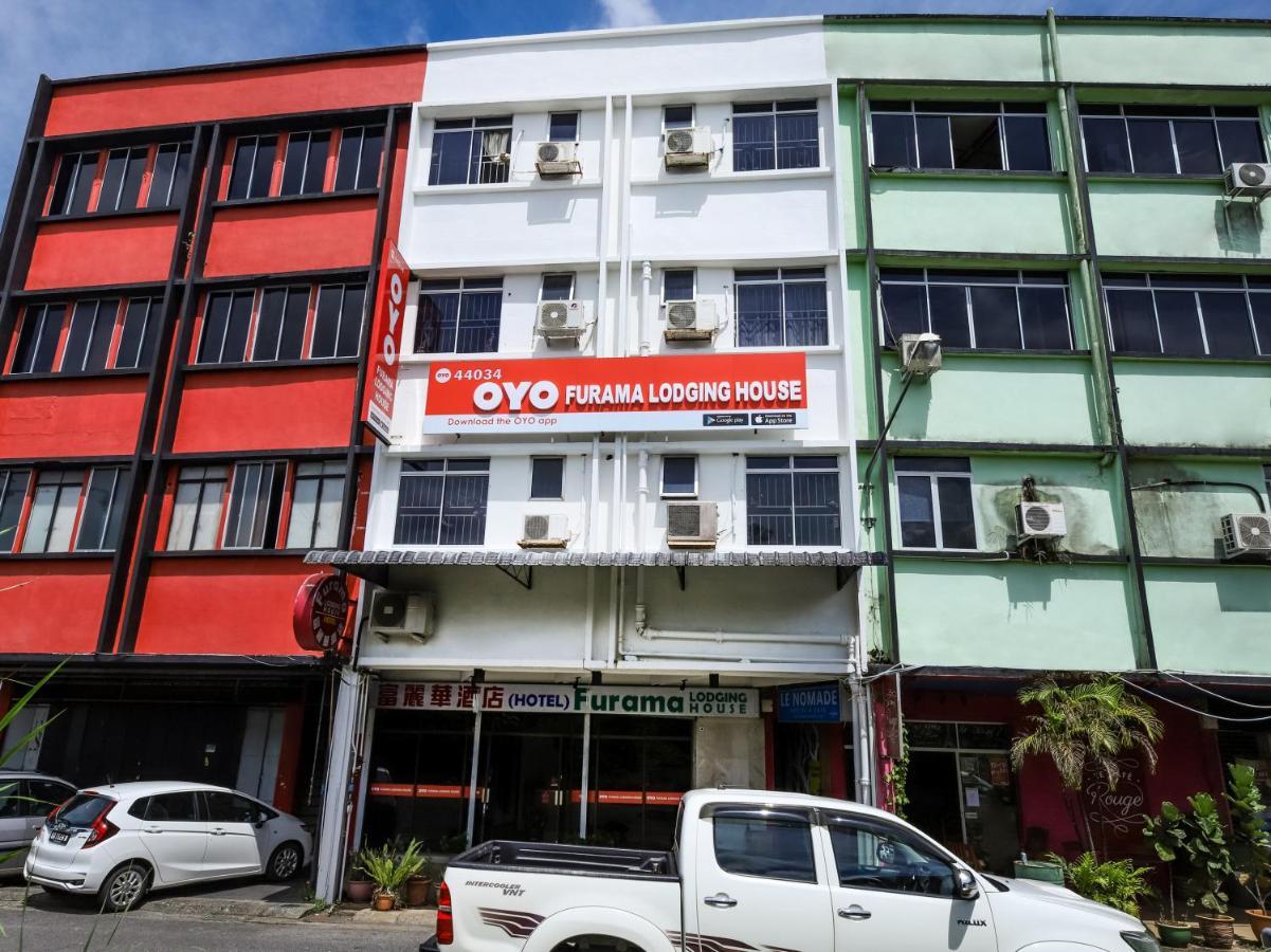 Oyo 44034 Furama Lodging House Kuching Dış mekan fotoğraf